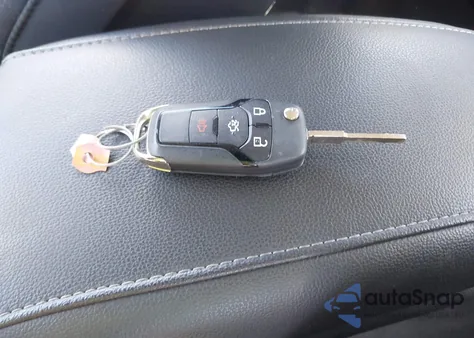 2013 Ford Fusion Se z USA, uszkodzony, nr VIN 3FA6P0H7XDR319053